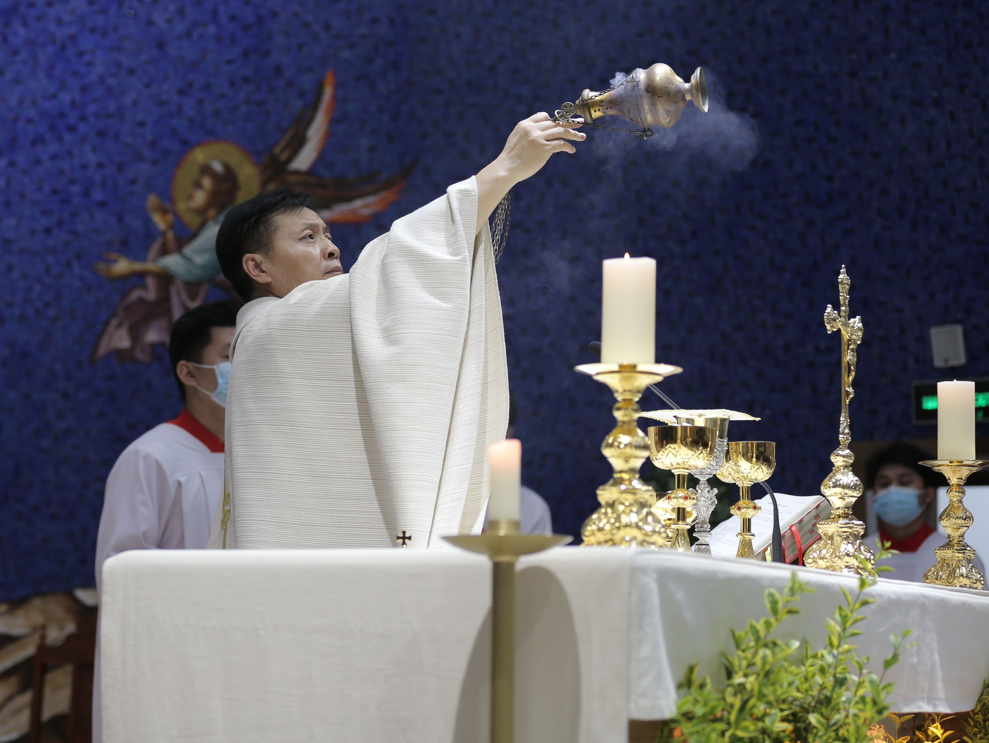 弥撒讲道以真诚和行动表达爱