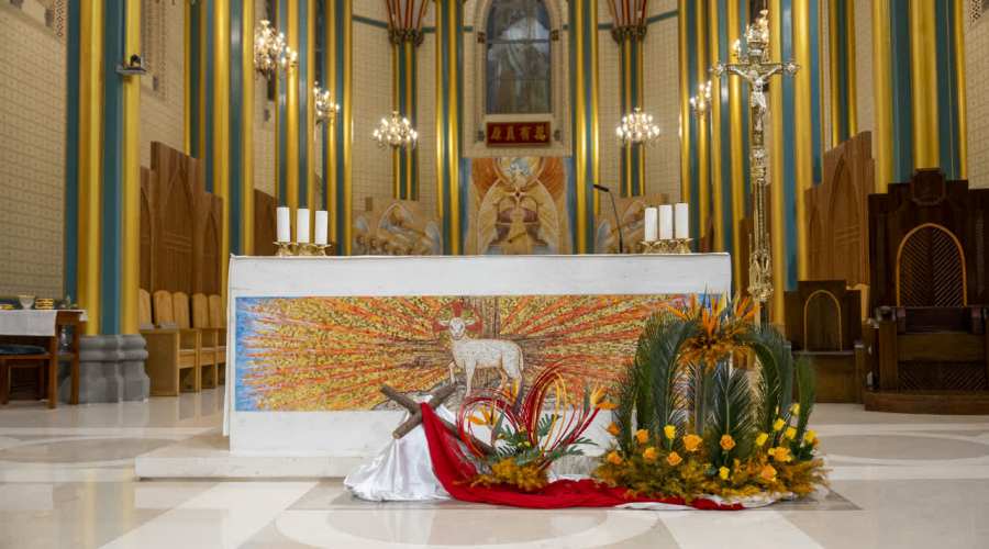 2025年常年期第34主日基督君王节花艺赏析